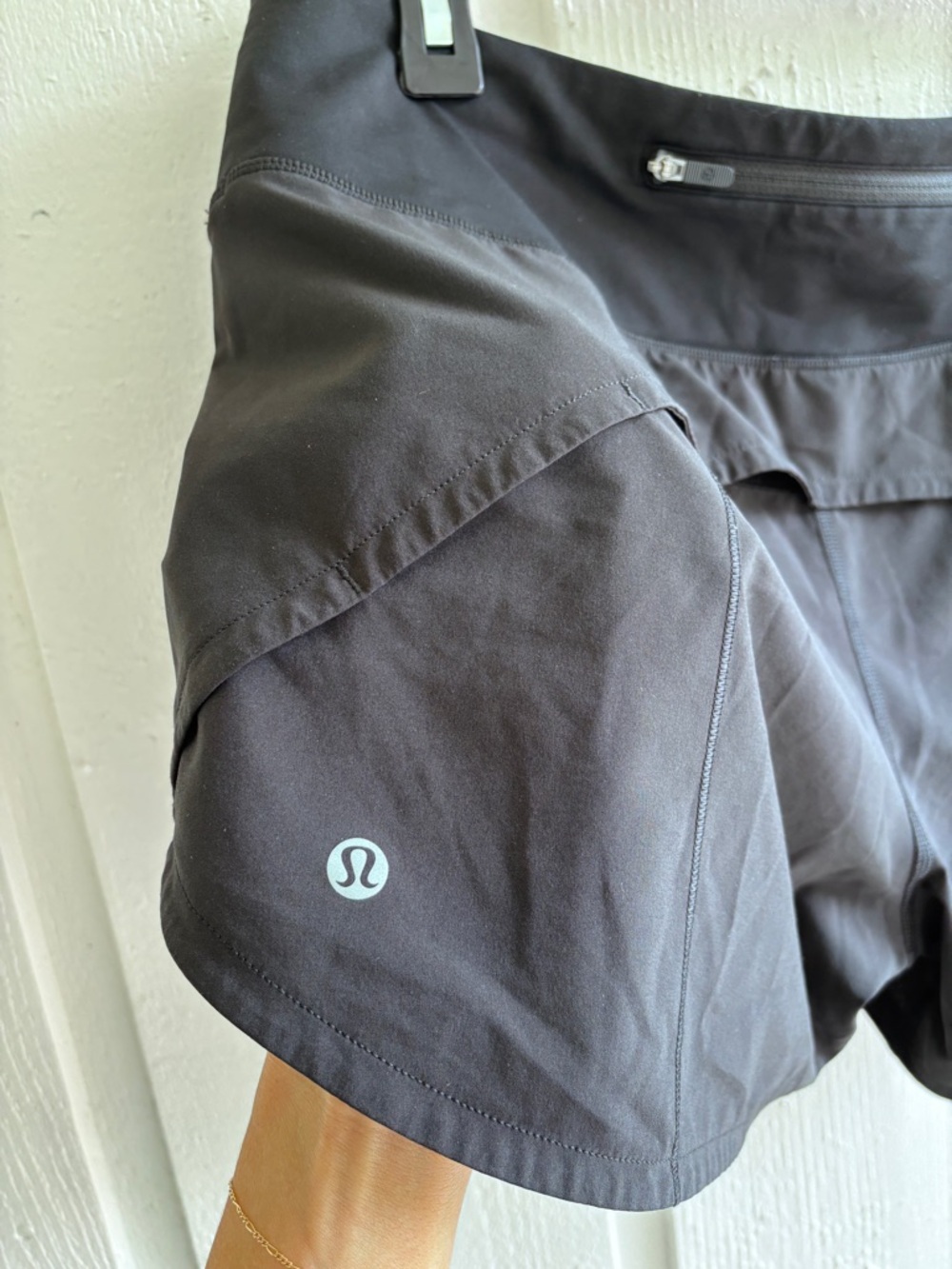 lululemon athletica Speed Up Shorts - Picture 3 of 4